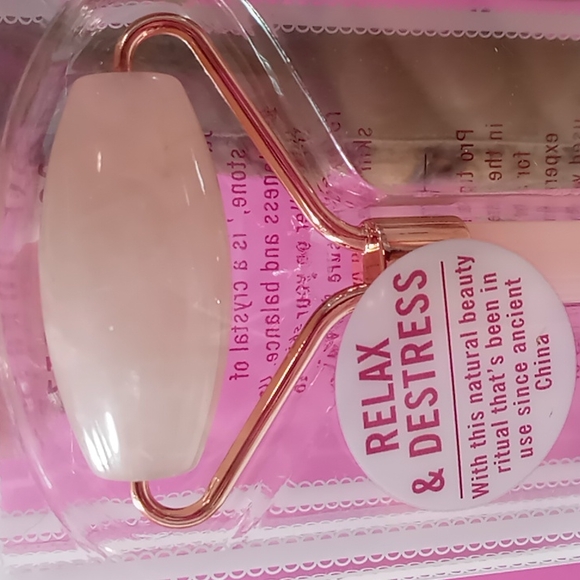 ROSE QUARTZ JADE ROLLER - Picture 4 of 10